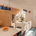 Maison Resaurie - *