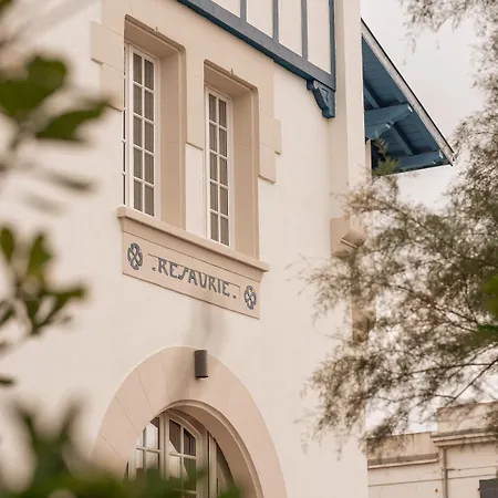 Maison Resaurie - מלון ביאריץ