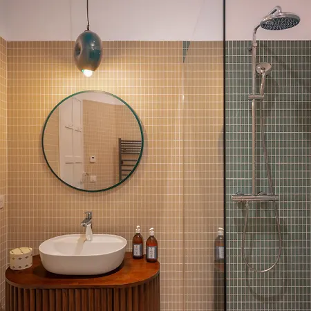 Maison Resaurie - מלון ביאריץ